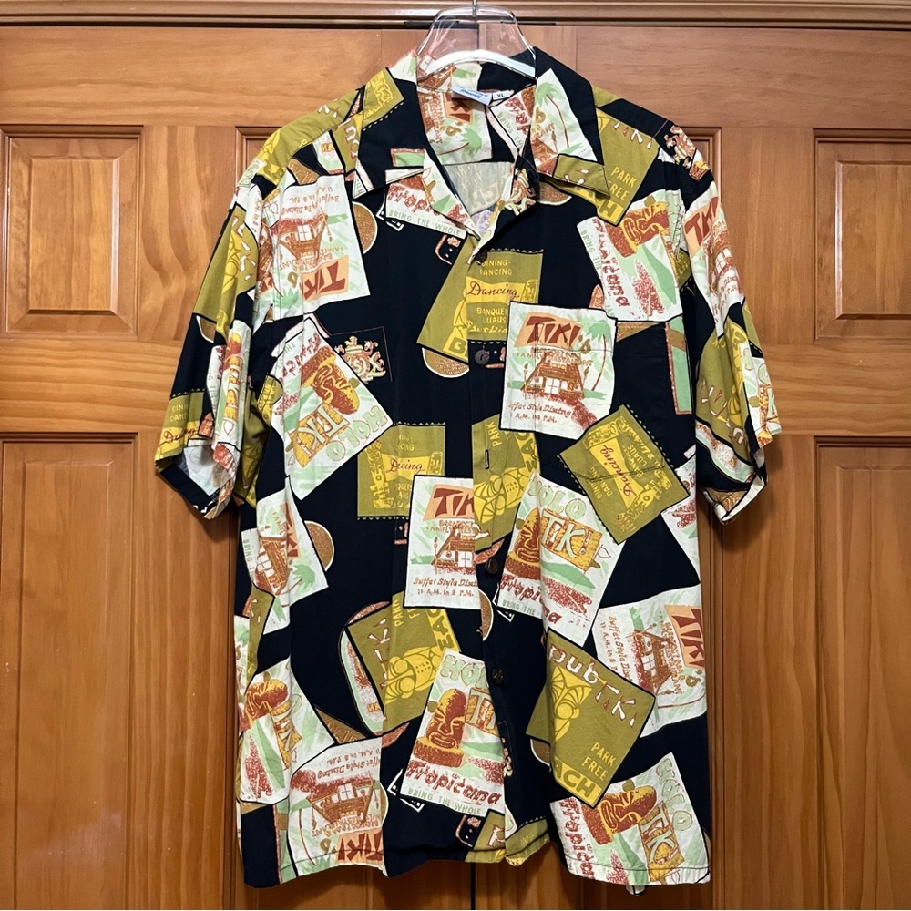 Sgt. Leisure Hawaii Vintage Tiki Hut Black and Yellow Casual Button Down Shirt
